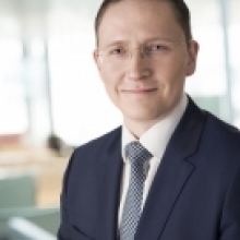 Oliver R. Hoor